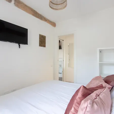 Levoasi 7 - Garden, Jacuzzi And Sauna Escape Apartment Levo